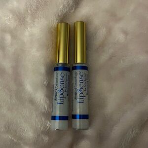 Lip sense  by sene gence moisturizing gloss